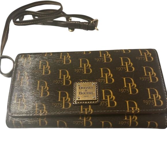 Dooney & Bourke Black and Gold Monogram 1975 Clutch/Wallet/Crossbody - Picture 3 of 12